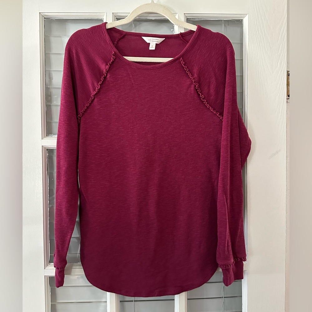 LC Laura Conrad Women’s S Wine Long Sleeve Knit Top Ruffle Detail | SKU 0902